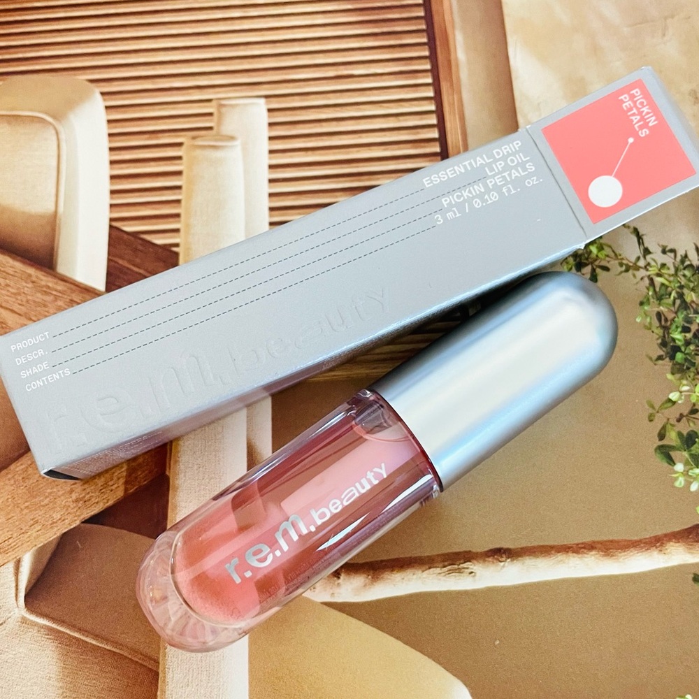 R.E.M Beauty‎ lip oil